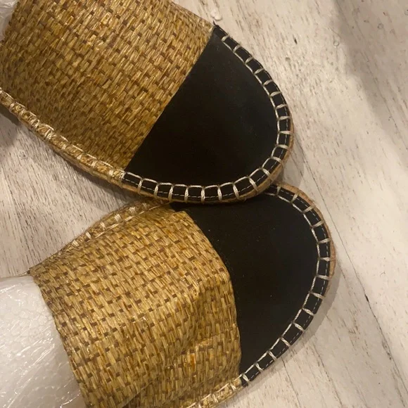 New never worn ASOS black suede cap toe straw espadrilles size 8W - Picture 5 of 7